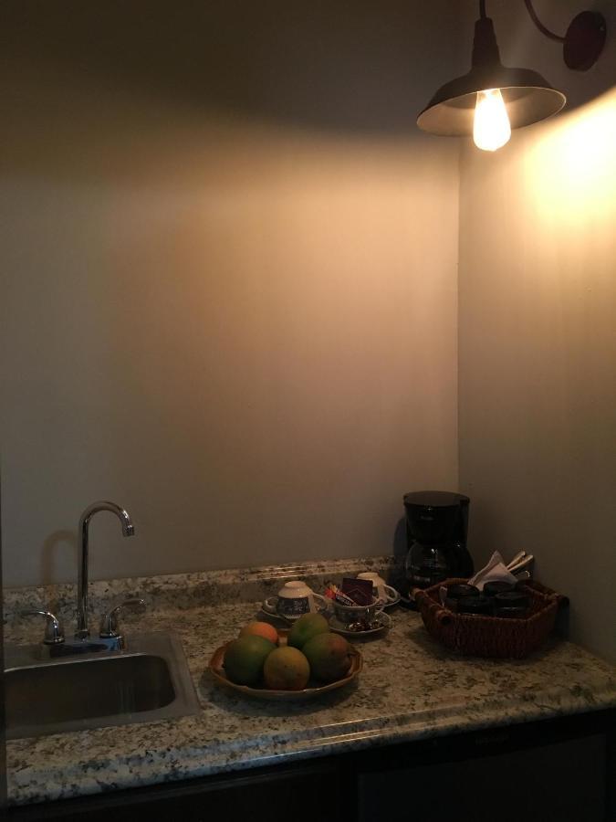 Heavenly Suite In Little Havana Free Parking Miami Eksteriør billede